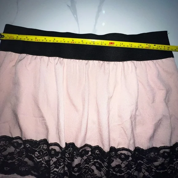 EUC STOOSH pink with black lace mini a-line skirt size xl - Picture 6 of 6